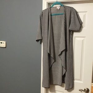 Medium Lularoe shawl